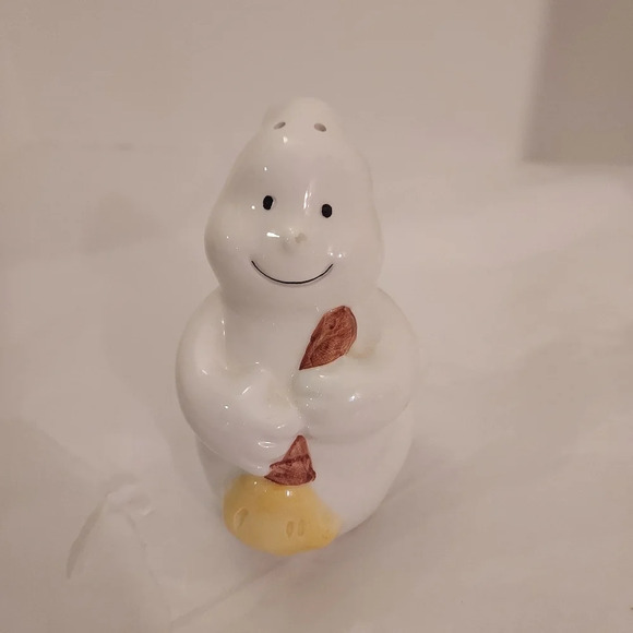 King May China Halloween Ceramic Ghosts Salt and Pepper Shakers - Picture 7 of 13